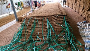 Tapis de chemin de jardin en fibre de coco naturelle Standard d'exportation Décor de jardin durable et antidérapant Tapis de coco de stationnement Voie extérieure - Product Image 3