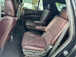 CADILLAC ESCALADE PREMIUM LUXURY PLATINUM AWD 2021 USADO, Volante a la Izquierda/Derecha - Product Image 3