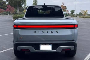 AUTO ELÉCTRICO IMPECABLE, RIVIAN R1T 2022, CUATRO MOTORES, TRACCIÓN EN LAS CUATRO RUEDAS, BATERÍA DE GRAN CAPACIDAD, LISTO PARA ENVIAR - Product Image 6