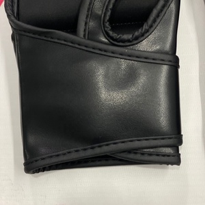 Gants de MMA Fairtex ONE à demi-doigts, sur mesure OEM, en cuir artificiel professionnel pour le combat et le sparring en arts martiaux mixtes. - Product Image 2