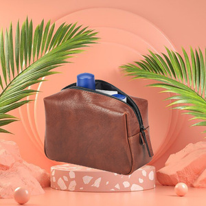 Bolsa de almacenamiento de artículos de tocador de viaje grande de cuero PU y PVC transparente con logotipo personalizado, bolso de mano impermeable para maquillaje para mujer - Product Image 6