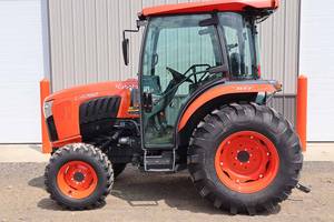 Tracteur utilitaire à chenilles L4060 AGCO de 55 CV 4x4 (Série L60) avec moteur diesel, boîte de vitesses, pompe et roulement, garantie de 4 ans - Product Image 3