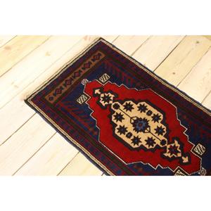 Petit tapis turc de 1,8 x 3,2 pieds, tapis vintage rouge à imprimé animal - Product Image 4