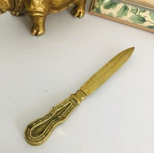 Ouvre-lettre décoratif en laiton AK en laiton fini polonais pièce de luxe pour décor de bureau/article de vaisselle - Product Image 3