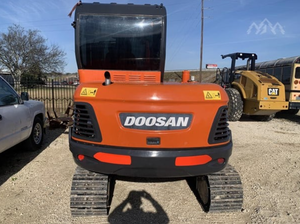 Offre aux enchères : Excavatrices sur chenilles DX60-9C 2022 super bien entretenues - Product Image 1