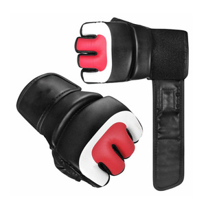 Gants MMA demi-doigts avec logo personnalisé Gants de grappling en cuir Propre conception à bas prix Vente en gros - Product Image 1