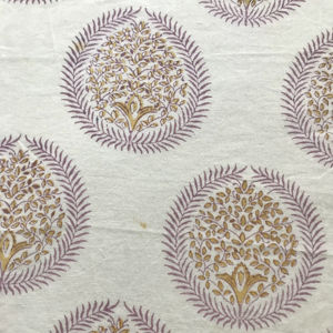 Tela de Algodón Estampada a Mano con Diseño Floral Tradicional Indio, Estampado Buti, Textil Teñido Naturalmente - Product Image 1