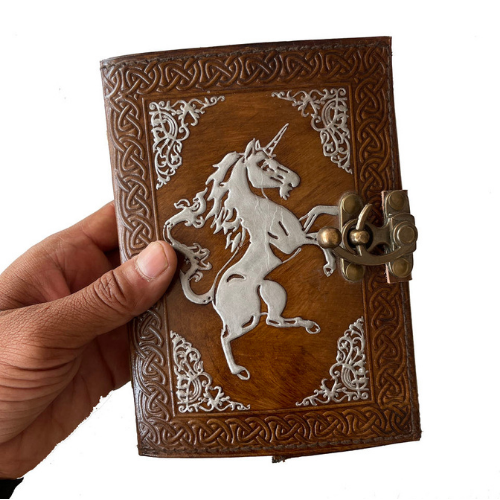 สีน้ำตาล