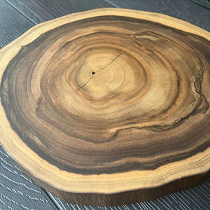 Planche à découper en noyer à grain bout, en bois massif, de qualité alimentaire, bloc de découpe de cuisine avec une construction épaisse et durable pour un usage domestique - Product Image 1