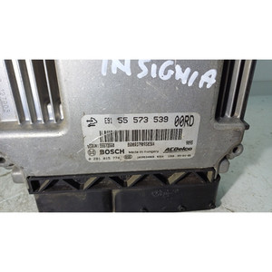 MOTEUR CENTRAL OPEL Insignia S. Wagon 55573539/0281015774 A20DTH diesel 1956 (08>17) - Product Image 2