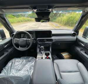 Toyota Land Cruiser Prado SUV Híbrida 2025 - Product Image 4