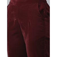 Punjabi velours costume ensemble Kurti pantalon dupatta fil travail broderie à la main sur le cou quarts manches et net dupatta vêtements indiens