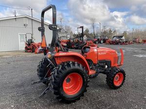 Kubota L2501 40HP 4WD Rueda Tractor Cargador frontal Descuento Maquinaria agrícola de segunda mano Motor Bomba de engranajes Caja de cambios - Product Image 3