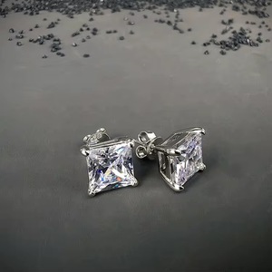 Boucles d'oreilles à clous en or blanc 14 carats massif, taille princesse, 4 carats, fermoir à vis, unisexe, bijoux en diamant simulé, cadeau - Product Image 2