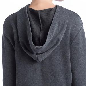 เสื้อฮู้ดผ้าฟลีซถักสีพื้นสำหรับสตรีทแวร์ผ้าคอตตอนแขนยาวดีไซน์รุ่นสั้น - Product Image 2