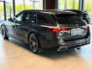 Mercedes-Benz E 200 T AMG 2025 Berline Automatique Essence Phares LED Jantes R18 Sièges en Cuir Moteur Turbo Toit Ouvrant Panoramique Euro - Product Image 3