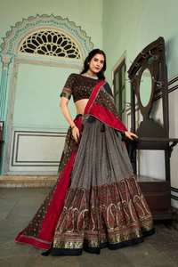À la mode lourd imprimé Tussar soie Lehenga Choli avec feuille d'impression travail sud Style indien fête mariage porter - Product Image 3