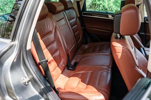 2015 T0UA-REG TDI Executive Low Mileage Sound Engine Transmission <b>Panoramic</b> SUNroof LED lights Ready to Ship - Product Image 5