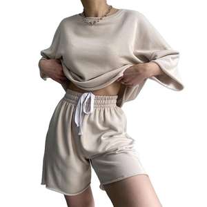 Ensemble deux pièces pour femme Kivotech, été, logo personnalisé, style streetwear, short et crop top décontracté, 2026 - Product Image 2