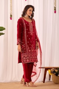 Conjunto de Kurti, Pantalón y Dupatta de Terciopelo Bordado para Mujer, Ropa Étnica Roja, Traje de Boda para Mujer - Product Image 2