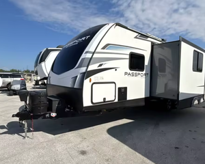 Autocaravana Usada Keystones Passport 2401BH 2022, Grado de Exportación, Remolque de Viaje - Product Image 2