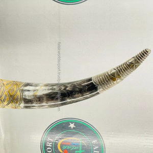 Corne à boire Viking de grande capacité faite de corne à boire Viking gravée sur mesure Design personnalisé par FWE - Product Image 4