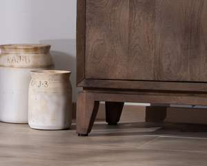 Mueble de Almacenamiento Moderno Slody de 2 Puertas en Madera de Mango para Sala de Estar y Dormitorio - Product Image 2