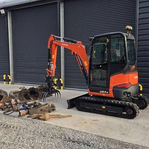 Livraison rapide disponible pour la mini-pelle U27-4 Kubota avec attelage rapide hydraulique Équipement de construction de qualité supérieure - Product Image 3