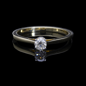 แหวนหมั้นโซลิแทร์สีทอง14K สไตล์มินิมอลพร้อมด้วยเพชรทรงกลมธรรมชาติ0.27CTW ดีไซน์สายรัดทรงเรียวทันสมัย - Product Image 1