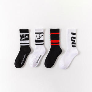 Chaussettes de sport en coton pour hommes avec logo, impression par sublimation, broderie personnalisée, basketball, OEM, personnalisable, antidérapantes - Product Image 4