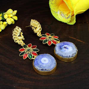 Vente en gros de boucles d'oreilles chandelier à quartz solaire bleu - Product Image 4