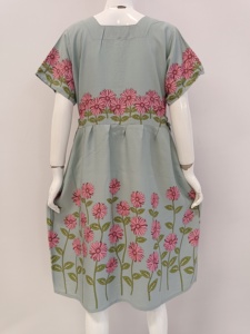 ชุดเดรสผ้าเรยอนสำหรับใส่ในชีวิตประจำวันชุดเดรสลำลองลายดอกไม้คอตั้งสั้นสำหรับฤดูร้อน - Product Image 2