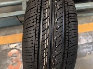 ยางรถยนต์ OEM RWL <span class=keywords><strong>WSW</strong></span> ลายตัวอักษรสีขาวบนด้านข้าง ขนาด 165/65R13 165 65 13 จัดจำหน่ายโดยตรงจากโรงงาน ประสิทธิภาพสูงและราคาดี - Product Image 4