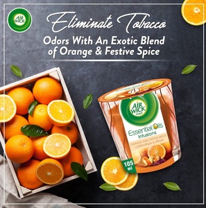 Vela aromática Air Wick Essential Oils Infusion con aroma a naranja y especias festivas en vaso de vidrio de 105 g - Product Image 3
