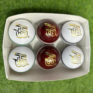 Pelota de Cricket Blanca y Roja Personalizada OEM, 4 Piezas, Cuero, Hecha a Mano, Entrenamiento, Resistente, Calidad Estándar Internacional, Salstar Sports - Product Image 5