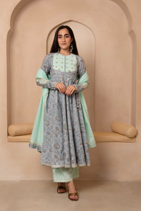 Ensemble Angrakha en coton Dhoop Chaav Mala avec dupatta en coton, élégant ensemble Angrakha Kurta pour femmes, tenue ethnique pour fêtes et mariages - Product Image 3