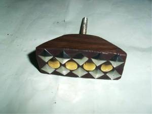 Perilla de Puerta de Resina Marrón y Azul, Perillas Redondas de Madera Hechas a Mano para Gabinete, Color, Forma y Tamaño Personalizados, Hecho en India - Product Image 4