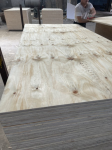 Panneau de contreplaqué en pin CDX écologique de qualité industrielle supérieure, durable, de qualité structurelle pour la toiture, le <span class=keywords><strong>charpente</strong></span> murale et l'utilisation en sous-plancher - Product Image 3