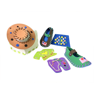Mon premier kit de couture DIY en mousse EVA non toxique de 5 pièces pour les 8 à 13 ans - Créez 5 vêtements sur le thème de la fantaisie et de la science-fiction - Product Image 2