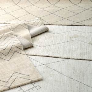 Alfombras Modernas Abstractas Hechas a Máquina, Suaves y Peludas, 100% Polipropileno, Antibacterianas, Impermeables, con Base de Yute y Pelo Grueso - Product Image 1