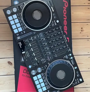 การซื้อขายที่ดีที่สุดสำหรับคอนโทรลเลอร์ดีเจรุ่นใหม่ DDJ-1000SRT Pro DJ Controller Serato DDJ1000SRT 4-Channel - Product Image 1