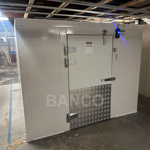 Chambre froide et congélateur commerciaux sur mesure Banco avec portes vitrées, étagères, moteur et système de refroidissement - Product Image 3