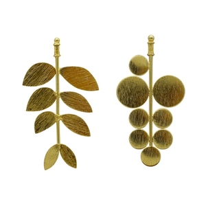 Boucles d'oreilles pendantes en laiton plaqué or faites à la main, style bohème vintage ethnique, avec motif végétal, bijoux tendance - Product Image 2