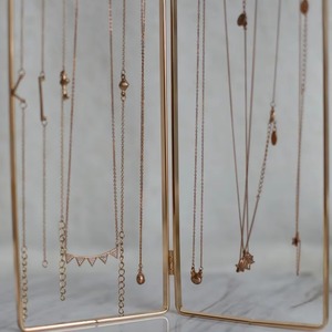 Support à bijoux de style pliant pour boucles d'oreilles colliers anneaux organisateur peu encombrant pour table de vanité et utilisation d'affichage de voyage - Product Image 6