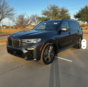 BMW X7 M50i 2020 d'occasion en bon état, 523 ch, V8 biturbo, transmission intégrale, configuration 6 places, non modifiée - Product Image 1