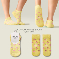 Marque privée Chaussettes à la cheville à volants antidérapantes pour femmes pour le yoga Pilates Barre Reformer Wear Emballage personnalisé en coton de haute qualité