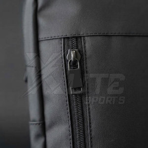 Sac de Transport Compact en Nylon pour Équipement de Football, Sac de Gardien de But Confortable et Respirant, Capacité 30-40L, Bandoulière pour Gants - Product Image 6