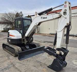 Miniexcavadora Hidráulica Usada Bobcat de 2 Toneladas con Motor, Caja de Cambios PLC, Bomba de Motor y Engranajes de Alta Eficiencia, 2 Años de Garantía, Envío Rápido - Product Image 1
