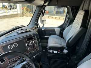 รถหัวลากดีเซลสมรรถนะสูง 6x4 แบบมีห้องนอน สำหรับขนส่งสินค้าทางไกล จัดส่งทั่วโลก - Product Image 5