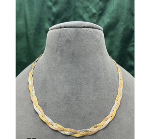 Precioso Juego de Gargantilla y Aretes de Latón Chapado en Oro de Alta Calidad con Circonita, para Compromiso, Aniversario, Boda, Fiesta, Regalo para Mujer - Product Image 3